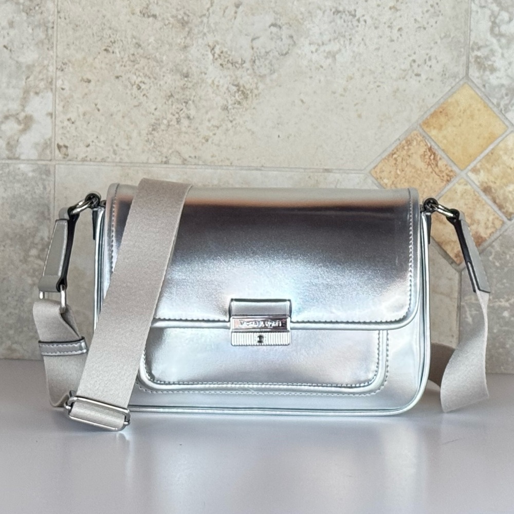Michael Kors Bradshaw MD Crossbody Bag Patent Silver